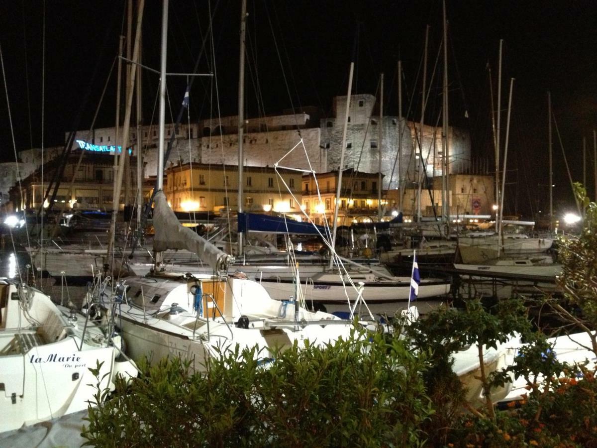 Two Sisters Suites Napoli Eksteriør bilde